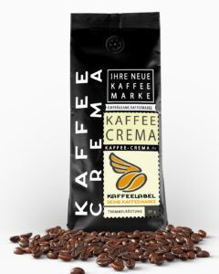 Frisch gerösteter Kaffee Crema aus unserer Kaffeerösterei mit goldener Crema